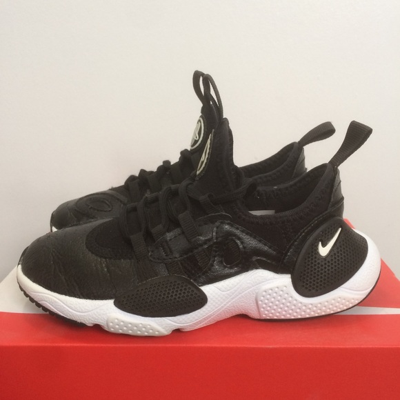 SOLD Nike Huarache Size 11c - Picture 3 of 7